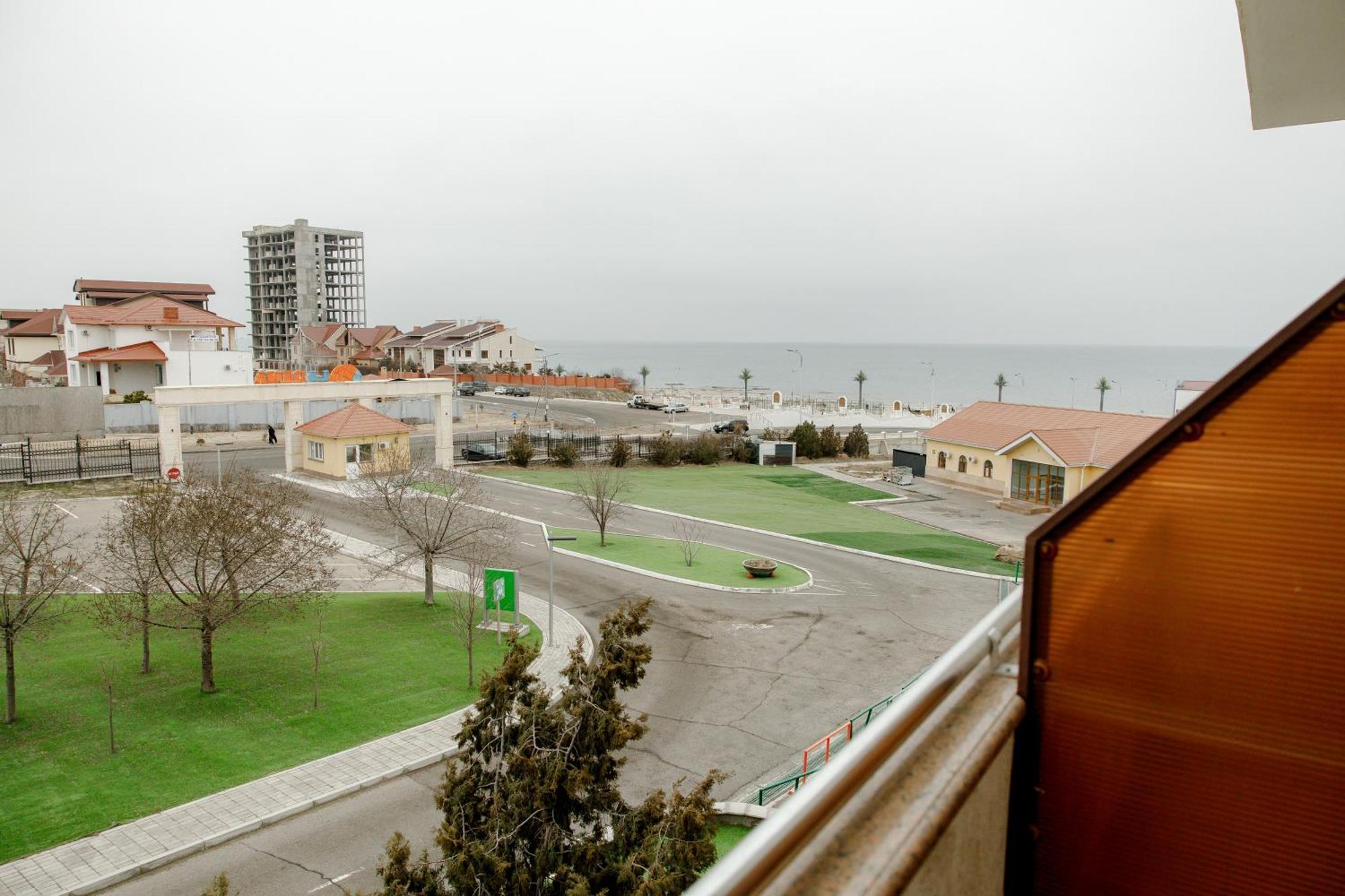 Holiday Inn - Aktau - Seaside By Ihg Exterior photo