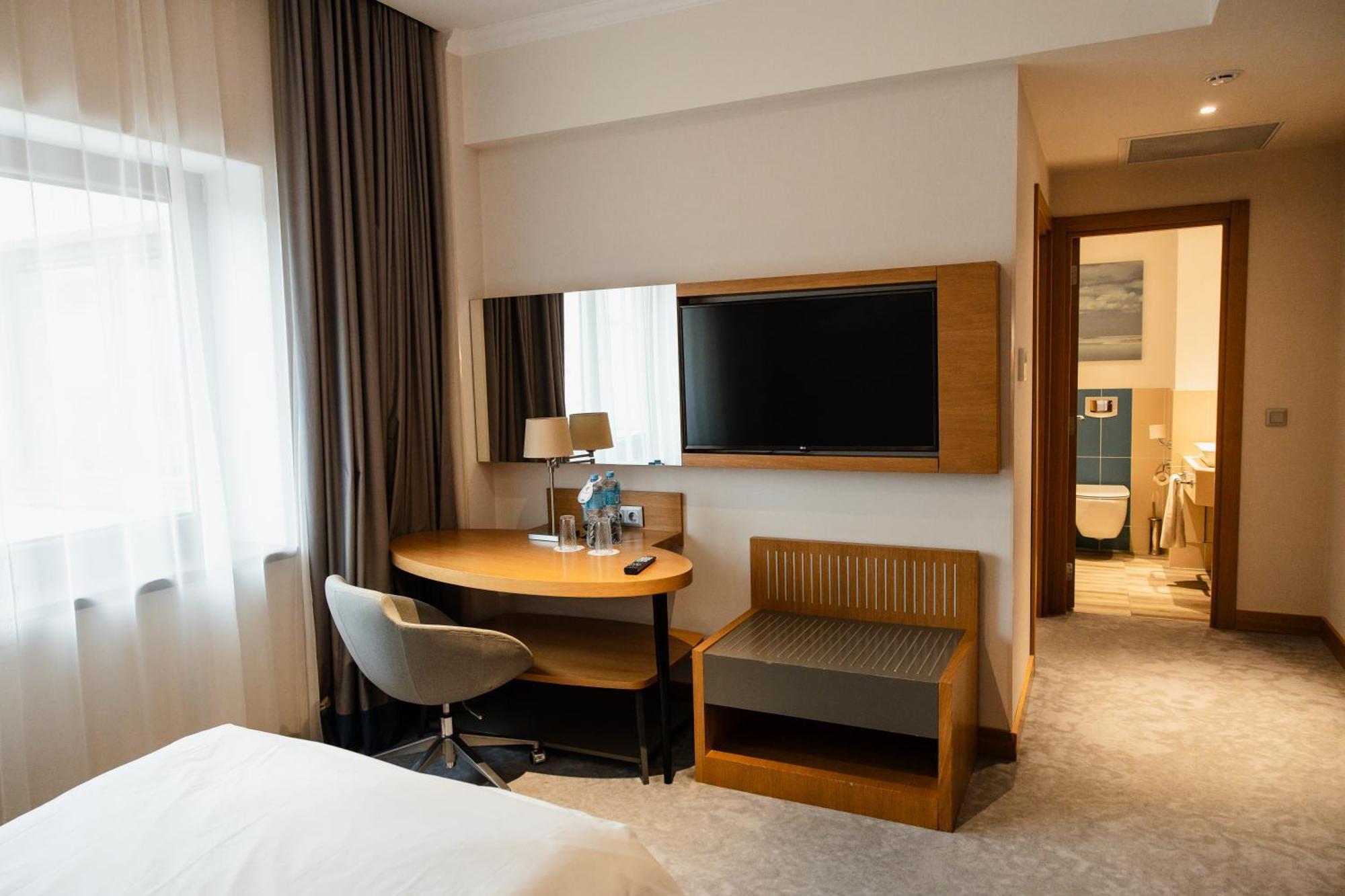 Holiday Inn - Aktau - Seaside By Ihg Exterior photo